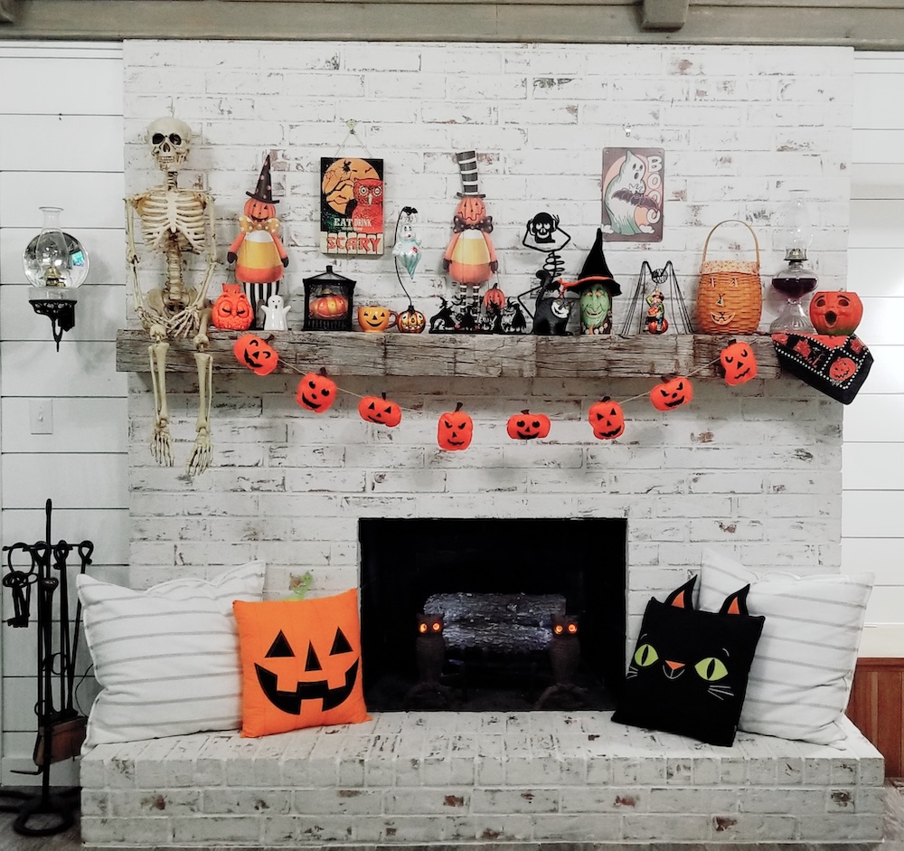 Header - Spooky Pumpkin Garland.jpg